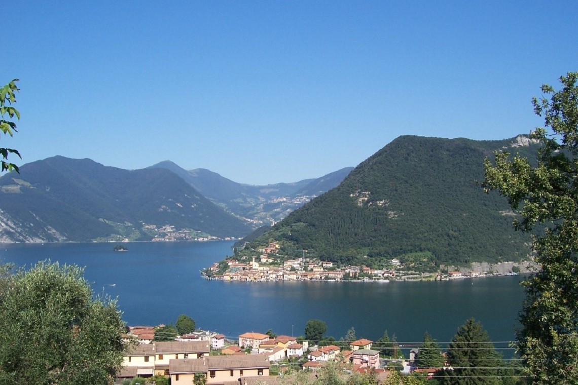 Weekend a Monte Isola a Maggio: Un Rifugio Tranquillo nel Cuore del Lago d'Iseo